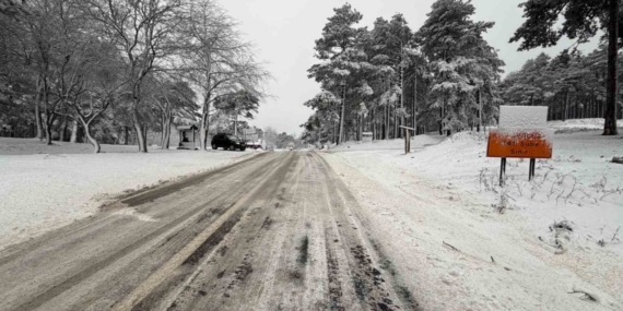 Kazdağları’nda kar yağışı etkili oluyor