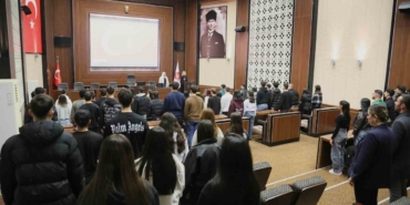 Keçiören Belediyesi stajyerleri yaşama hazırlıyor