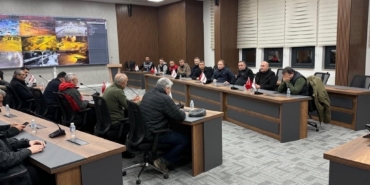 Kırşehir’de kar yağışı ile birlikte dört köyde elektrik kesintisi