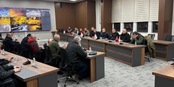 Kırşehir’de kar yağışı ile birlikte dört köyde elektrik kesintisi