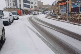 Kış lastiği tek başına yetmiyor: Sürücülere hayati uyarılar