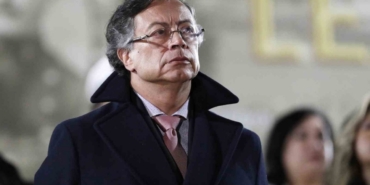 Kolombiya Devlet Başkanı Petro: "Kolombiya’yı savunmak için elime silah almaya hazırım"