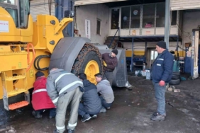 Kulp’ta dondurucu soğuklar oto tamircilerini zorluyor