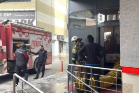 Kütahya’da korkutan yangın, 3 kişi dumandan etkilendi