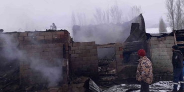 Mahallede korkutan yangın