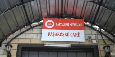 Malatya’da Paşaköşkü Camisi’nin hasarlı minaresi onarılıyor