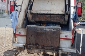 Marmaris’te Belediyesi çöp kamyonunun çarptığı kadın ağır yaralandı