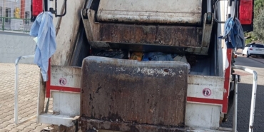 Marmaris’te Belediyesi çöp kamyonunun çarptığı kadın ağır yaralandı