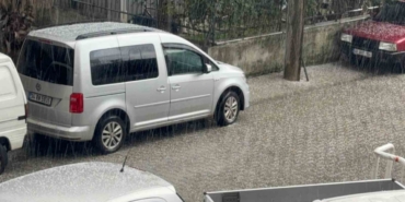 Marmaris’te dolu yağdı, kısa sürede ortalık beyaza büründü