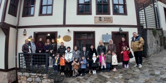 Minik öğrenciler Kocaeli’nin basın tarihini öğrendi