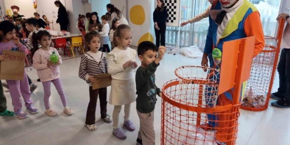 Miniklere geri dönüşüm bilinci aşılanıyo