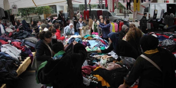 Modayı uygun fiyata takip etmek isteyenler bu pazarda buluşuyor