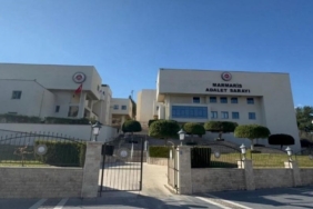 Motosiklete çarparak iki kişiyi yaralayan otomobil sürücüsü tutuklandı