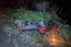 Motosikletten düşen genç ağır yaralandı