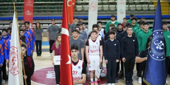 Muğla’da gençler sahaya indi