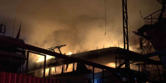 Muğla’da tersane yangını: Söndürme çalışmaları sürüyor