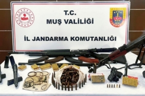 Muş’ta çok sayıda silah ve mühimmat ele geçirildi