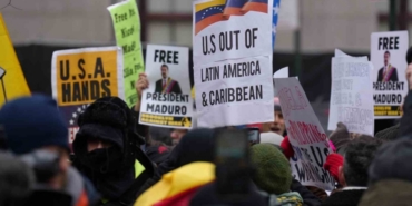 New York’taki duruşma öncesi Maduro ve eşinin serbest bırakılması için protesto