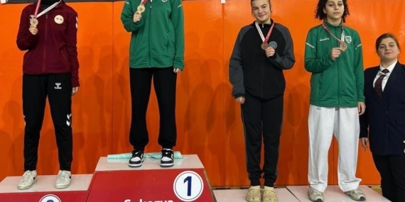 Okullar Arası Karate İl Birinciliği seçmelerinde Büyükşehir sporcuları 9 madalya kazandı