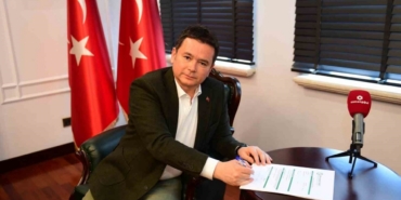 Osmangazi Belediye Başkanı Erkan Aydın, Bursaspor Vakfı Mütevelli Heyeti’ne katıldı