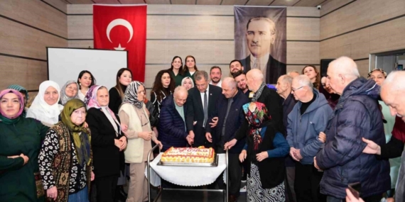 Osmangazi Belediyesi Alzheimer Gündüz Bakım Evi 3. yılını kutladı