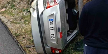Osmaniye’de kontrolden çıkan otomobil devrildi