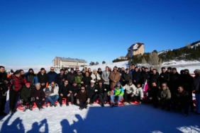 Palandöken’i bu kez gazeteciler şenlendirdi