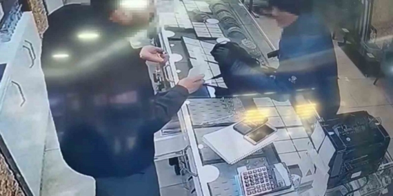 Pendik’te oyuncak silahla soygun girişiminde bulunan şüpheli tutuklandı