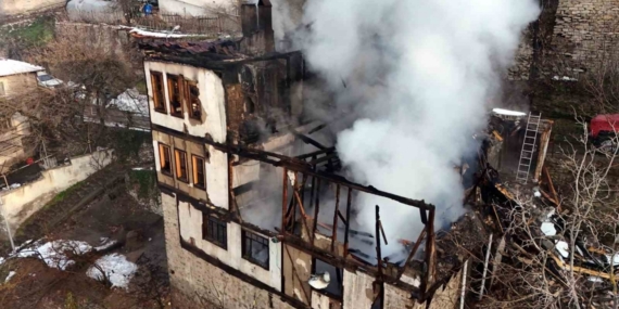 Safranbolu’da 46 günde aynı mahallede ikinci konak yangını