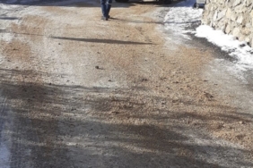 Saimbeyli’de karla mücadele aralıksız sürüyor