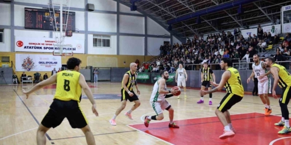 Sakarya Büyükşehir Basketbol galibiyet serisini 12’ye çıkardı