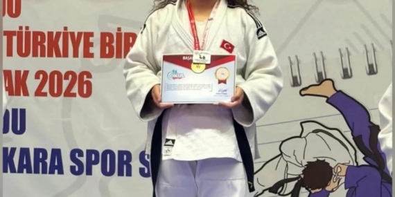 Salihlili Mürüvetnur Özkan Türkiye Şampiyonu oldu