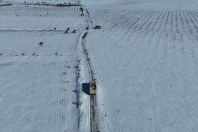 Şanlıurfa’da kapanan kırsal mahalle yolları iş makineleri ile açılıyor