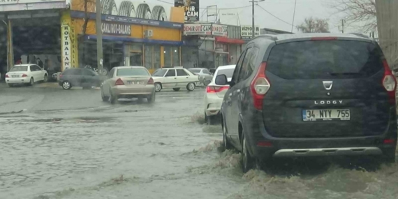 Şanlıurfa’da sis ve yağmur etkili oluyor