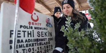 Şehit Fethi Sekin kabri başında anıldı