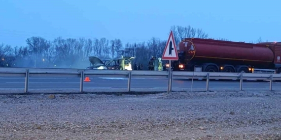 Seyir halindeki araç alev topuna döndü