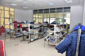 Siirt Emniyetinden 15 bin çocuğa ücretsiz giyim ve kırtasiye desteği