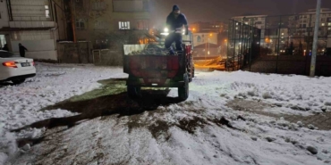 Siirt’te kar küreme ve tuzlama çalışmaları devam ediyor