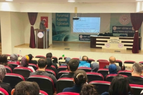 Siirt’te sağlık personeline verem eğitimi verildi