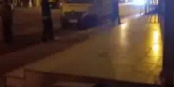 Silahlı saldırganlar iş yerini kurşun yağmuruna tuttu