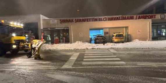 Şırnak Havalimanında 4 uçak seferi iptal edildi
