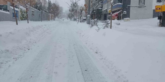 Şırnak’ta eğitime kar engeli: 2 Ocak’ta okullar tatil