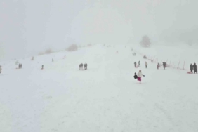 Sis ve yağışa rağmen Keltepe’ye akın ettiler