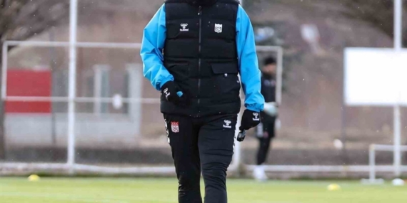 Sivasspor’dan Mehmet Altıparmak için açıklama