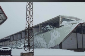 Siverek’te kar felaketi: Ahırlar ve sanayi sitelerinde çatılar çöktü