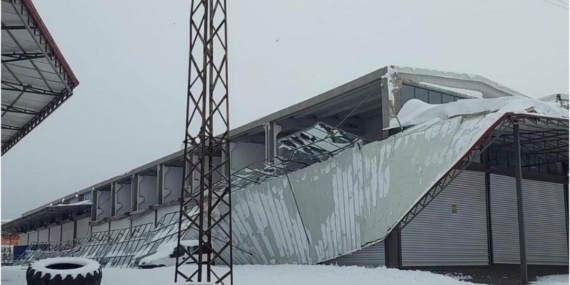Siverek’te kar felaketi: Ahırlar ve sanayi sitelerinde çatılar çöktü