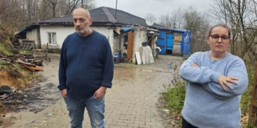 Şizofren hastası eşi ve iki çocuğuyla yaşam mücadelesi veren kadın: "Çocuklarımın rahat uyanmasını istiyorum"