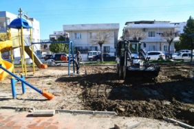 Söke Belediyesi parkları yenilemeye devam ediyor