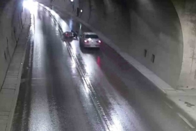 Sollamaya çalıştığı otomobilin önüne düştü, ezilmekten son anda kurtuldu