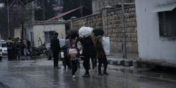 Suriye’de terör örgütü SDG’ye yönelik muhtemel saldırı öncesinde sivillerin tahliyesi sürüyor